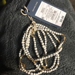 Small beaded stretch bracelet